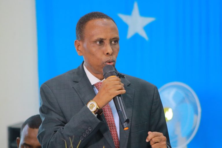 Xildhibaan Sanyare oo Ka Hadlay Khilaafka ka Taakan Maamulka Puntland