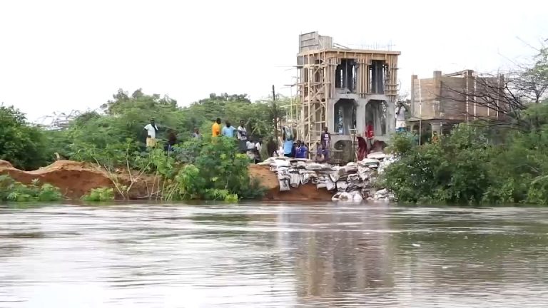 {DAAWO SAWIRADA} Qoysaskii Ugu Badnaa oo ka barakacay Jiinka Wabiga Shabeelle ee Magaalada Baladweyne