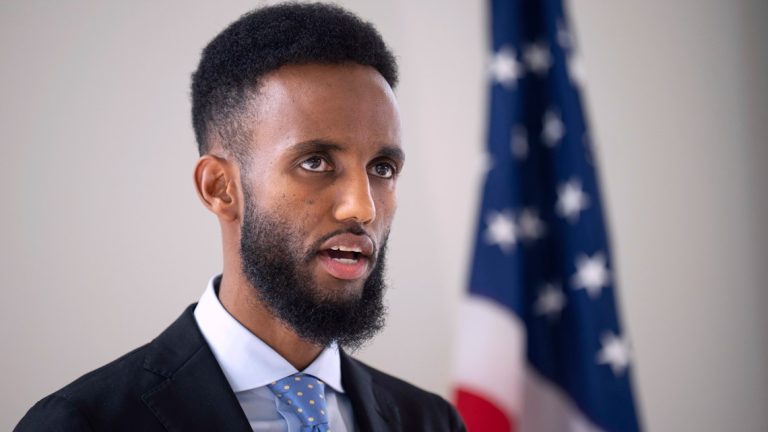 {DAAWO SAWIRADA} Nasri Warsame Oo Looga Adkaaday Kursiga Golaha Deegaanka Xaafada 10-Aad Ee Minneapolis