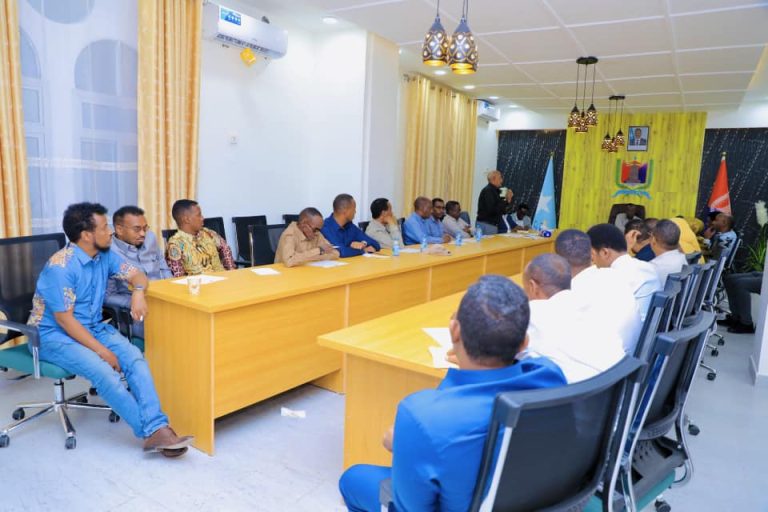 Maamulka Gobolka Banaadir oo shir deg-deg ah  ka  yeeshay xaaladda adag ee ka taagan Muqdisho.