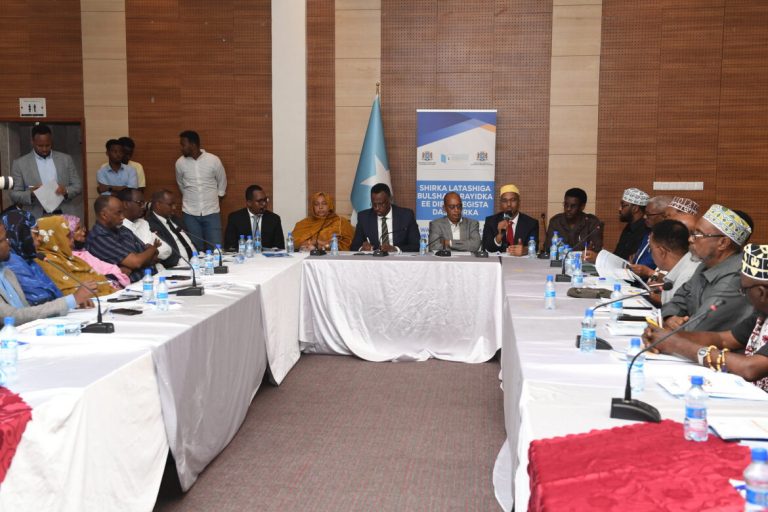 ATMIS supports public engagement on Somalia’s constitutional amendments in Mogadishu.