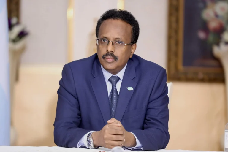 Madaxweyne Farmaajo oo Digniin Adag u Jeediyay Xukumada Soomaaliya.