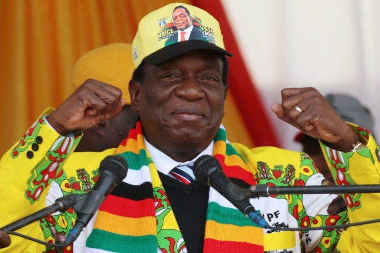 Bomb Scare Forces Zimbabwe’s President to Abort Landing