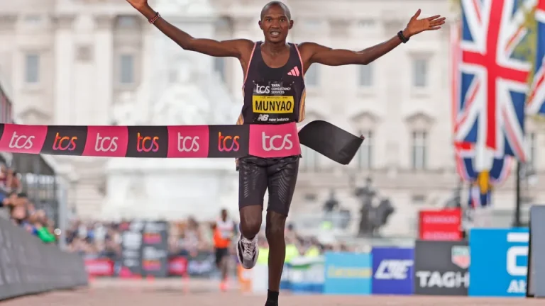 Mutiso Munyao gives Kenya another London Marathon win after tribute to Kiptum