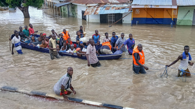 Dowladda Nigeria oo sheegtay in Tobnaan qof laga cabsi qabo in ay ku dhintaan wabi ku yaalla Nigeria