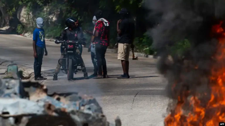 kooxaha burcadda ah oo Tobnaan qof ku dilay dalka Haiti.