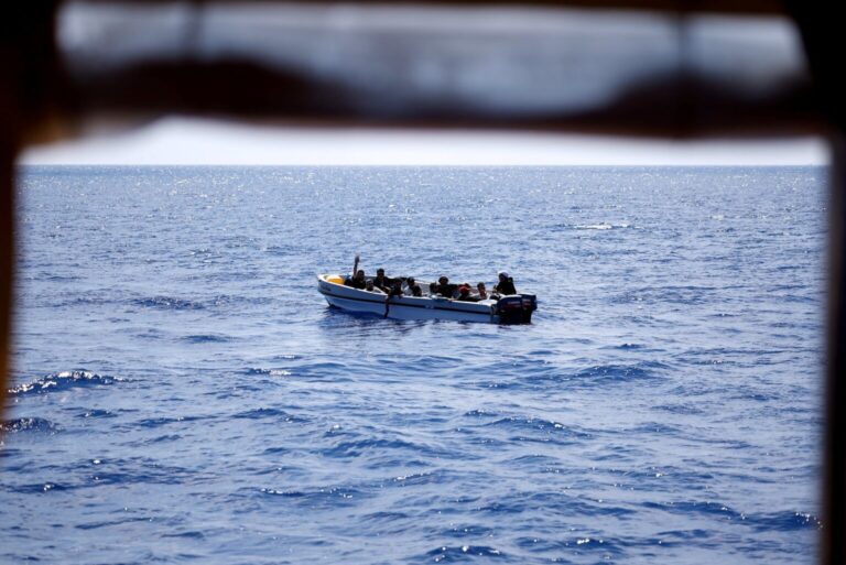 22 Somalis killed after two boats capsized off Madagascar coast