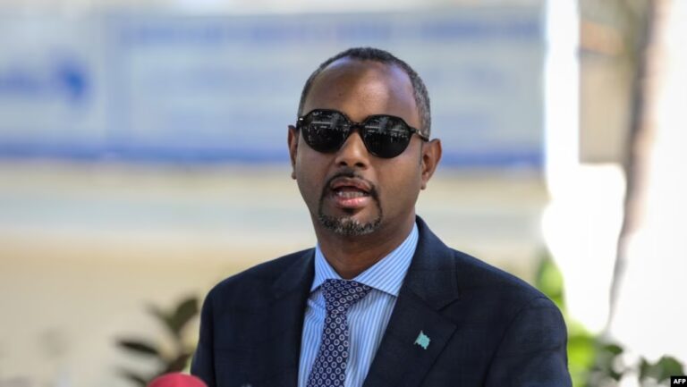 Somalia insists Ethiopia not be part of new AU mission .