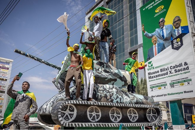 A Riot Of Colour: Somaliland’s chameleon election campaign.