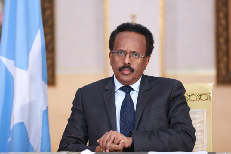 Madaxweyne Farmaajo oo si  adag ugu horyimid tallaabadii uu qaaday golaha shacabka.