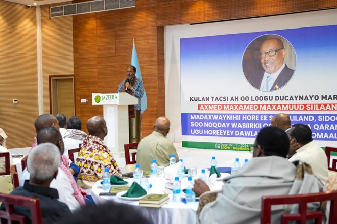 President Mohamud attends tributes to late Somaliland leader Ahmed Mohamed Silanyo.