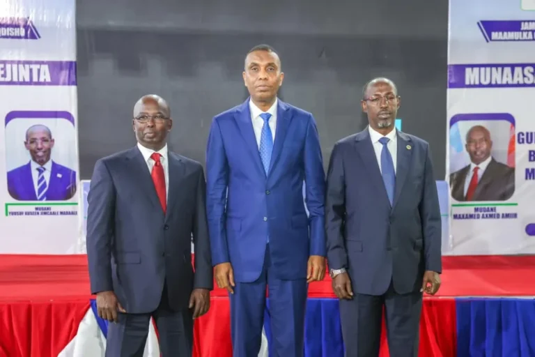 Mohamed Ahmed Amiir assumes office as Mogadishu Mayor