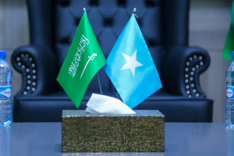 Dowlada Somalia oo ka Hadashay Soomaalida Xukunka Dilka ah ugu xiran Sacuudiga