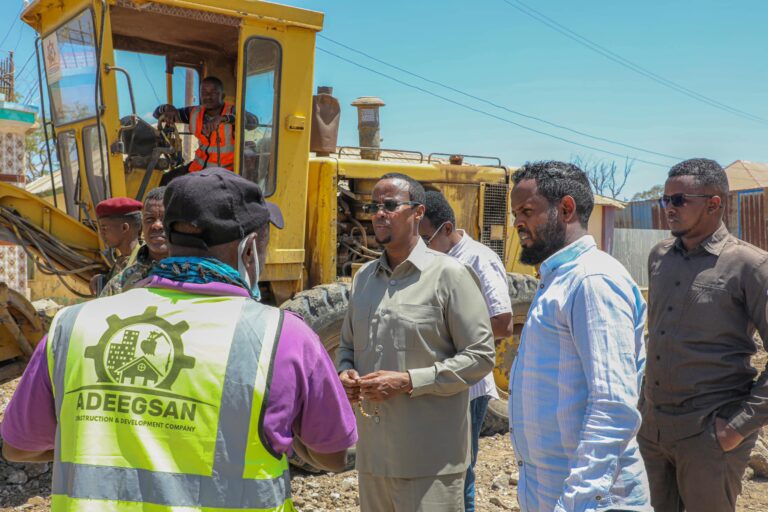 {DAAWO SAWIRADA} MD Guudlaawe Oo Kormeeray Laamiyadda laga Hirgelinayo Magaalada Jowhar